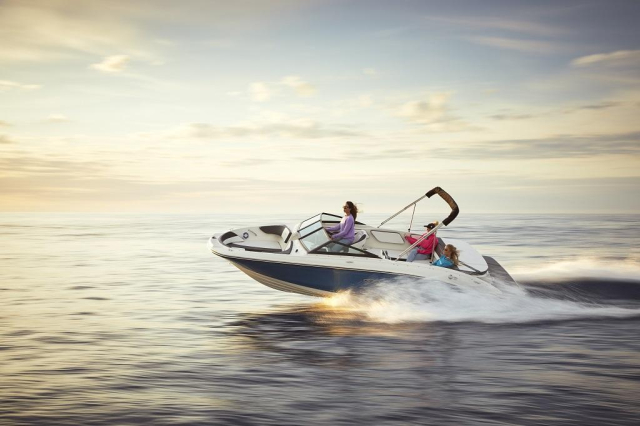 Sea Ray SPX 210 Europe