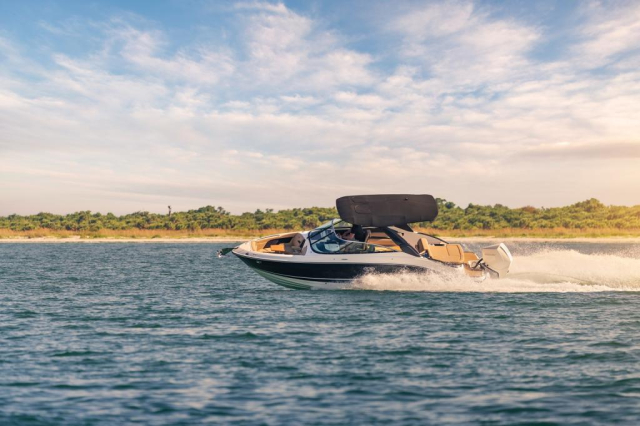 Sea Ray SLX 260 OB US